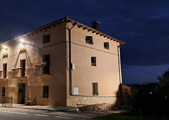 Lägenhetshotell Rurales Rad Icarium Radiquero